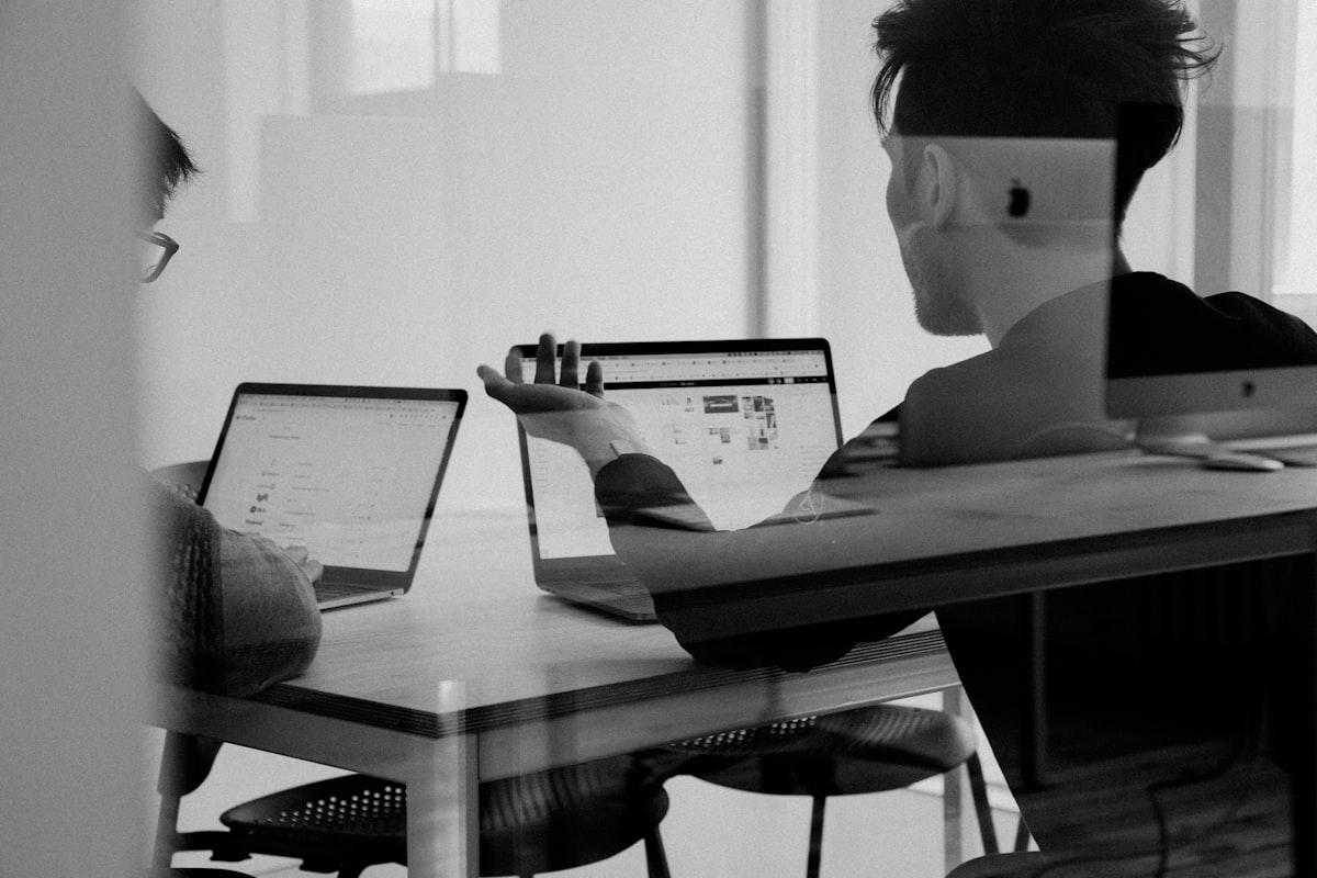 How to Deal with Too Many Saved Articles (Without Feeling Guilty)